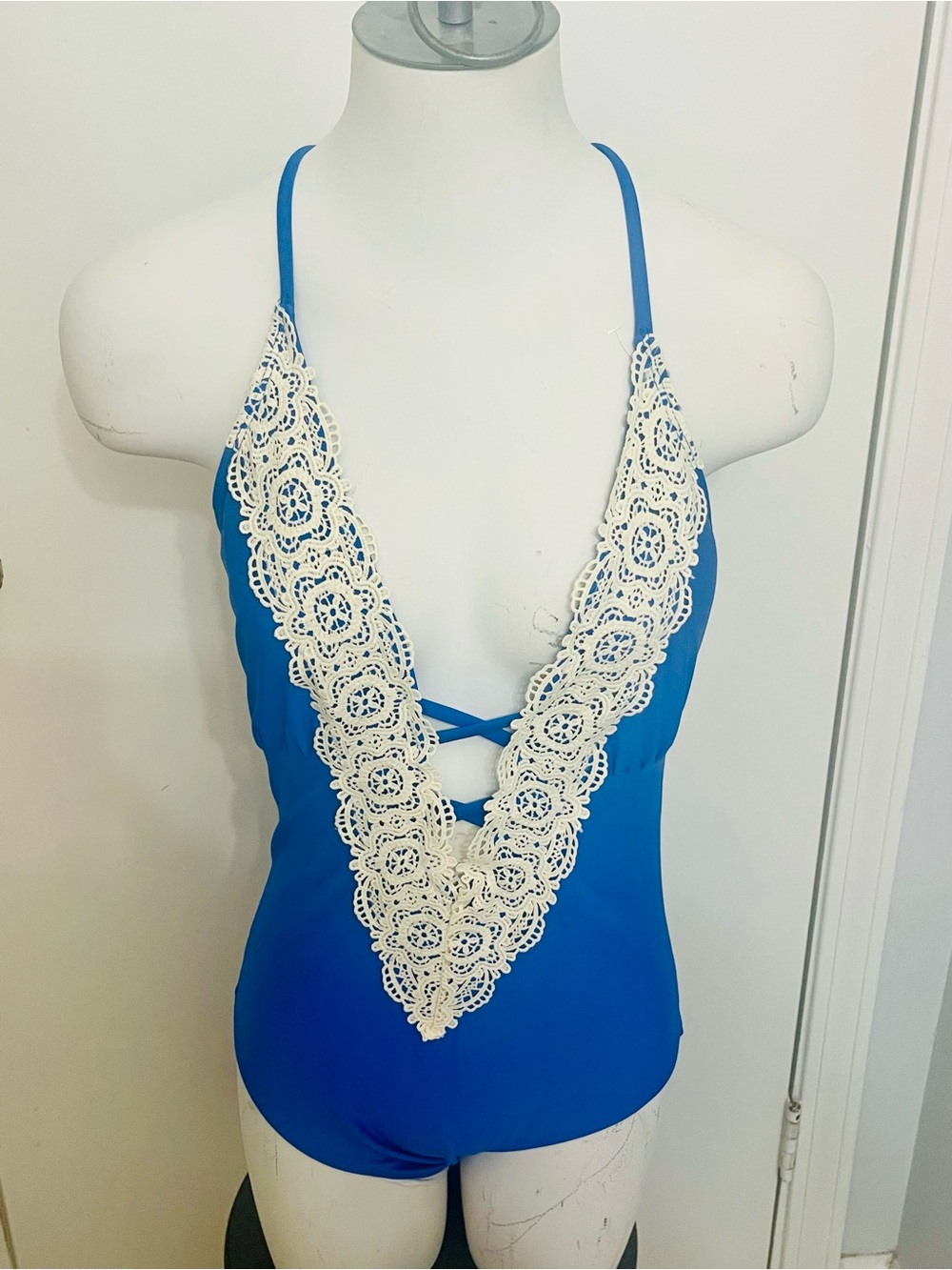 NWOT Cupshe Blue Halter Bodysuit with Cream Crochet Trim